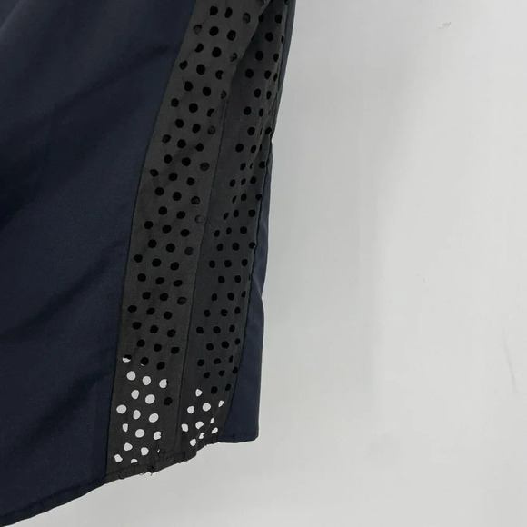 Akira Chicago Red Label Blouse Women Sz S Black Perforated Hi Low Hem Wide Strap - Picture 6 of 6